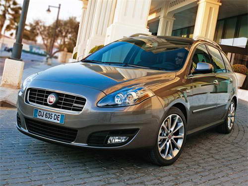 凤凰卫视《车元素》畅谈车界设计风和新能源